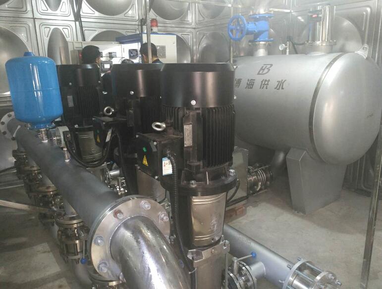 無塔供水設備怎么調壓呢?